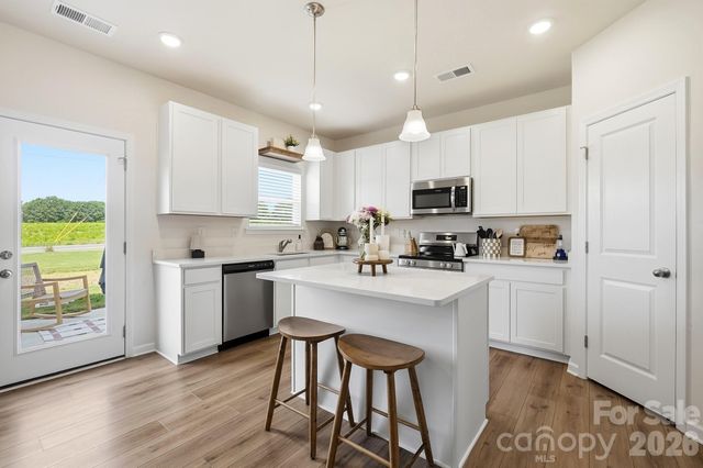 6023 Busch Way, Midland, NC 28107
