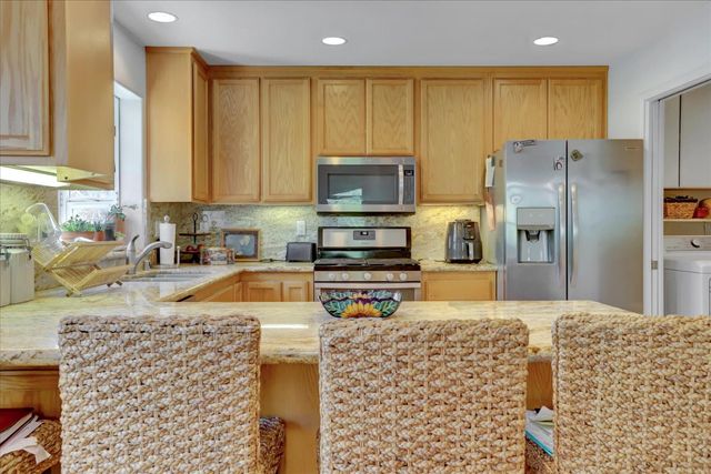 15900 Dry Creek Ln, Grass Valley, CA 95949