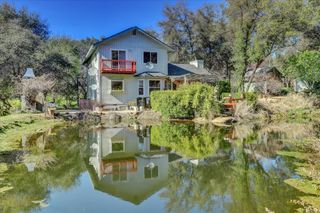 15900 Dry Creek Ln, Grass Valley, CA 95949