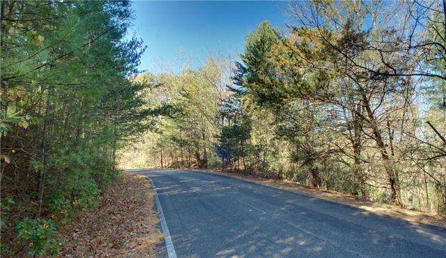 5566 Red Fox Lane, Jasper, GA 30143