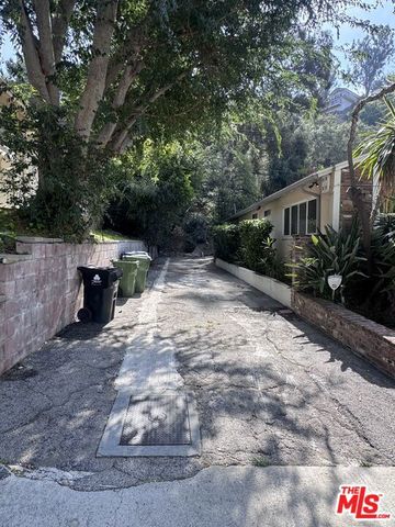 1546 San Ysidro Drive, Beverly Hills, CA 90210