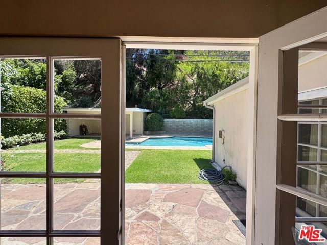1546 San Ysidro Drive, Beverly Hills, CA 90210