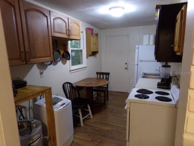 1821 SE 6TH AVENUE, Gainesville, FL 32641