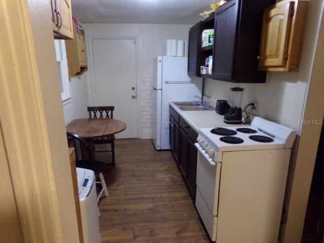 1821 SE 6TH AVENUE, Gainesville, FL 32641