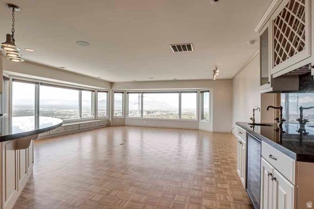 1232 E CHANDLER CIR, Salt Lake City, UT 84103