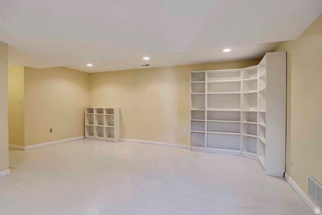 1232 E CHANDLER CIR, Salt Lake City, UT 84103