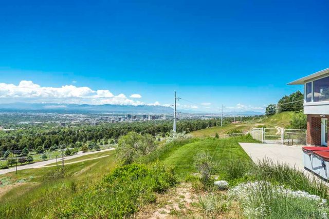 1232 E CHANDLER CIR, Salt Lake City, UT 84103