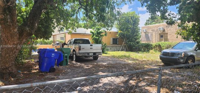 5428 NW 13th Ave, Miami, FL 33142