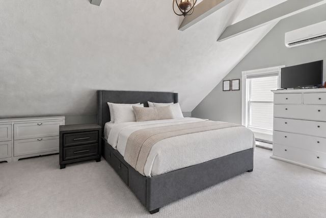 17-B Bonair St 17B, Somerville, MA 02145