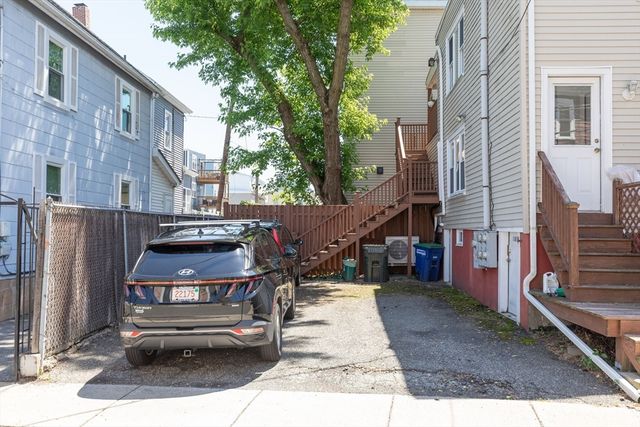 17-B Bonair St 17B, Somerville, MA 02145