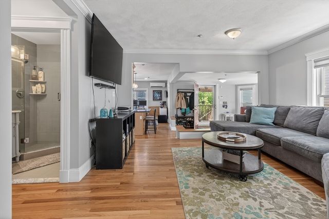 17-B Bonair St 17B, Somerville, MA 02145