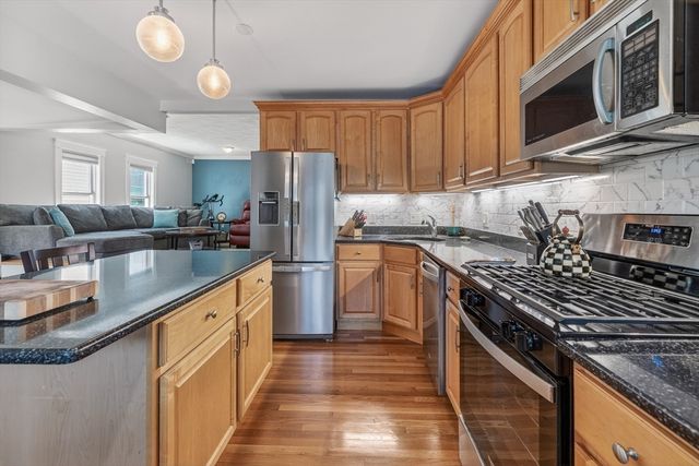 17-B Bonair St 17B, Somerville, MA 02145
