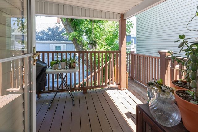 17-B Bonair St 17B, Somerville, MA 02145