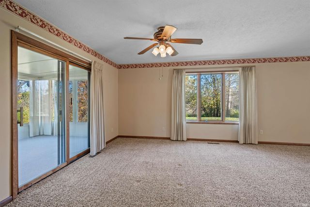 6709 N Goshen Road, Huntington, IN 46750