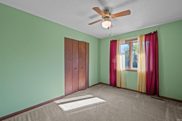 6709 N Goshen Road, Huntington, IN 46750