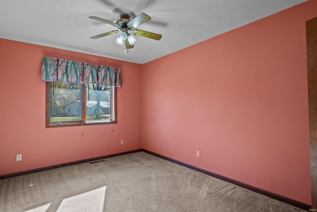 6709 N Goshen Road, Huntington, IN 46750