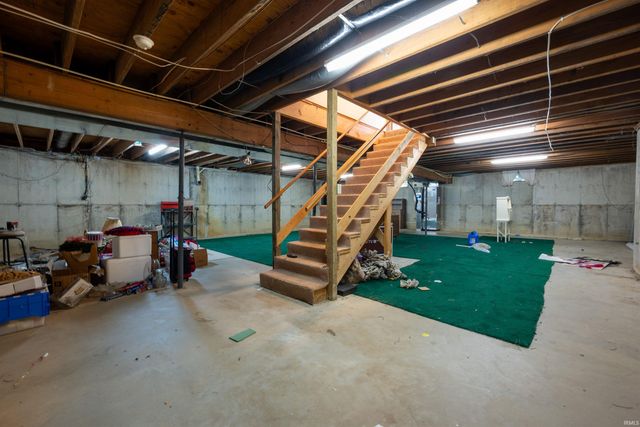 6709 N Goshen Road, Huntington, IN 46750