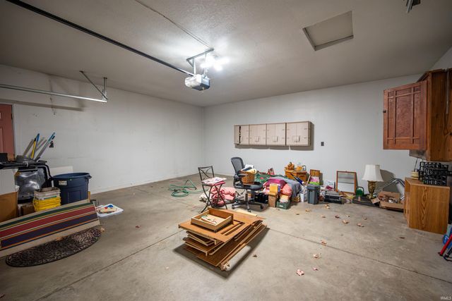 6709 N Goshen Road, Huntington, IN 46750