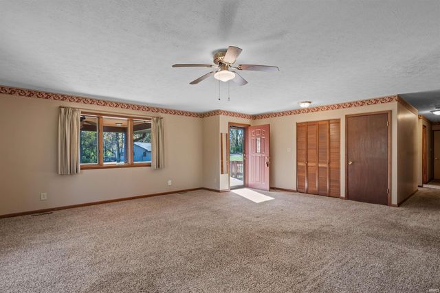 6709 N Goshen Road, Huntington, IN 46750