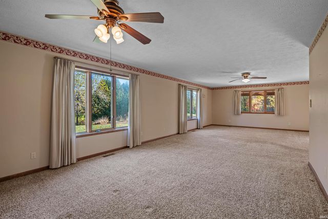 6709 N Goshen Road, Huntington, IN 46750