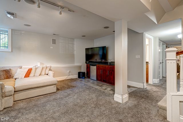 2116 W Potomac Avenue 1, Chicago, IL 60622