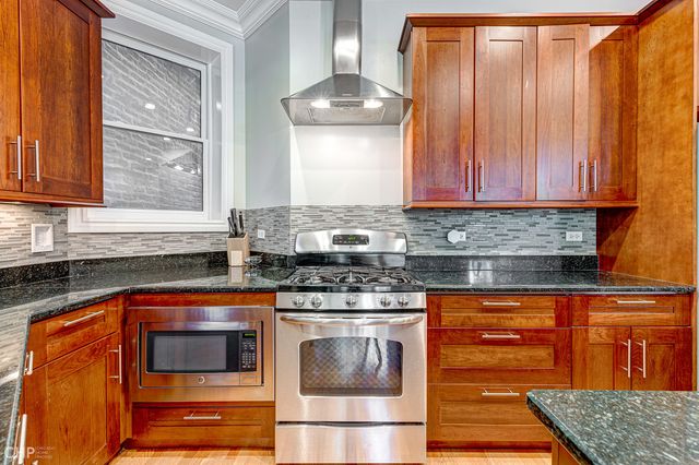 2116 W Potomac Avenue 1, Chicago, IL 60622