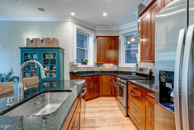 2116 W Potomac Avenue 1, Chicago, IL 60622