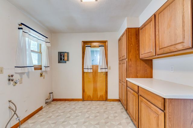 2415 S Herrington, Wichita, KS 67210