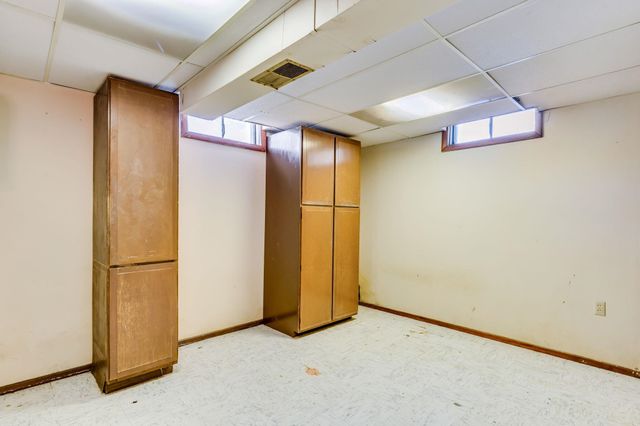 2415 S Herrington, Wichita, KS 67210