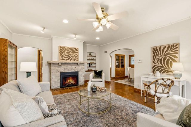 1350 Blue Ridge BOULEVARD, Elm Grove, WI 53122