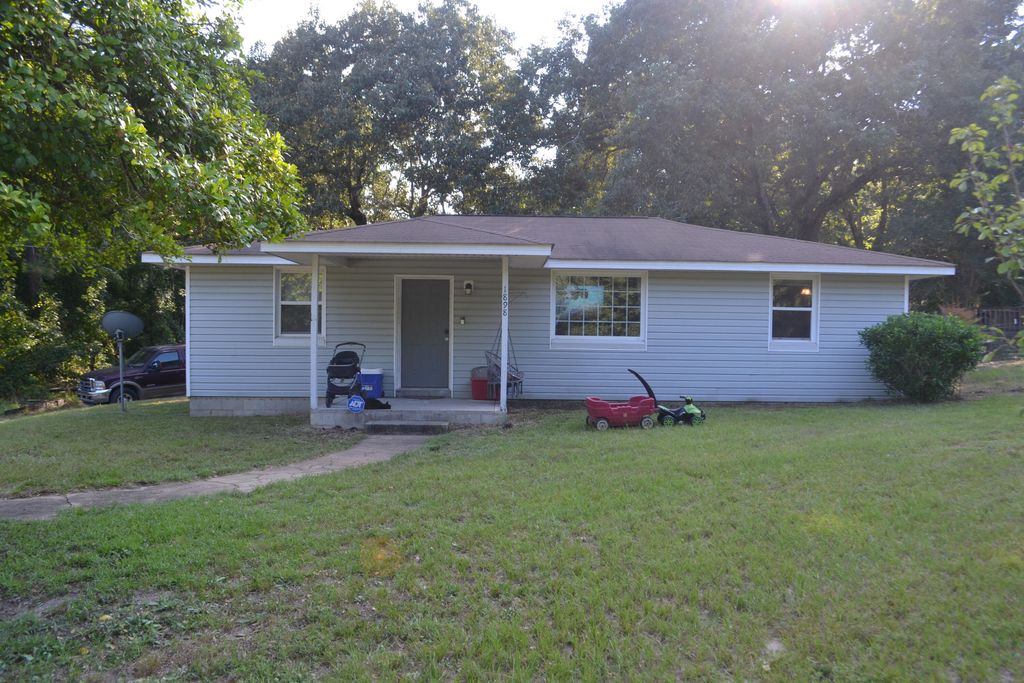 1898 Mcdade Farm Road, Hephzibah, GA 30815