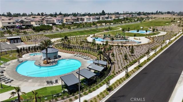 2416 Powell Dr, Rialto, CA 92377
