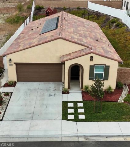 2416 Powell Dr, Rialto, CA 92377