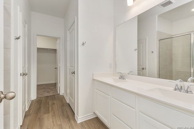 8011 Vireo Place, San Antonio, TX 78253