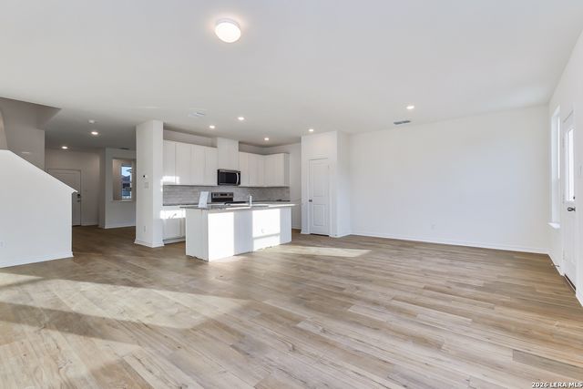 8011 Vireo Place, San Antonio, TX 78253