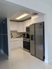 495 NW 72nd Ave 408, Miami, FL 33126