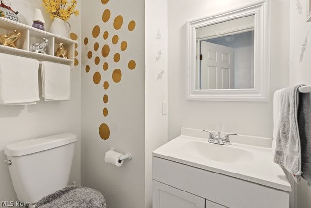 5518 Pond Court, Stow, OH 44224