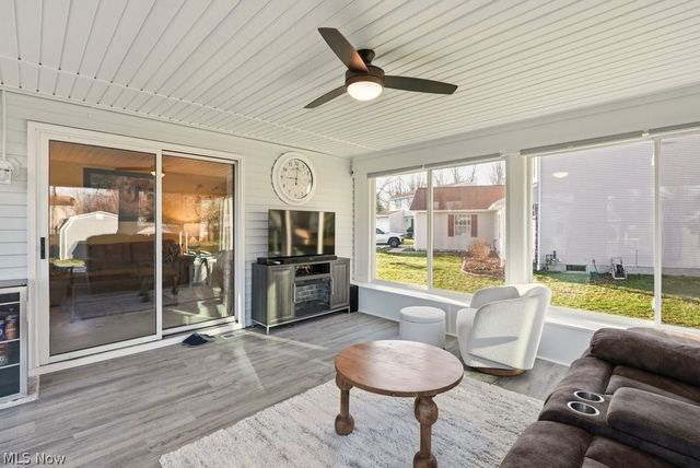 5518 Pond Court, Stow, OH 44224