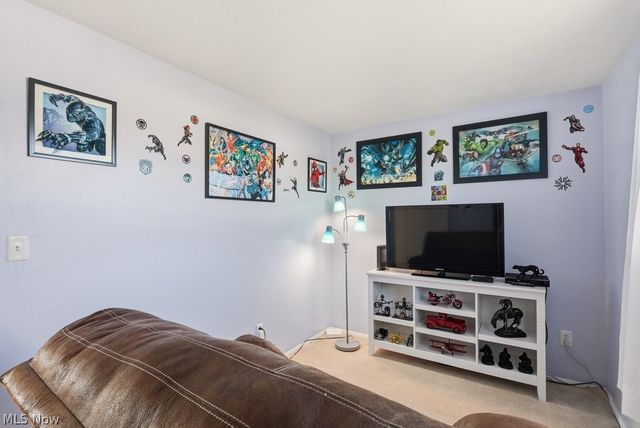 5518 Pond Court, Stow, OH 44224