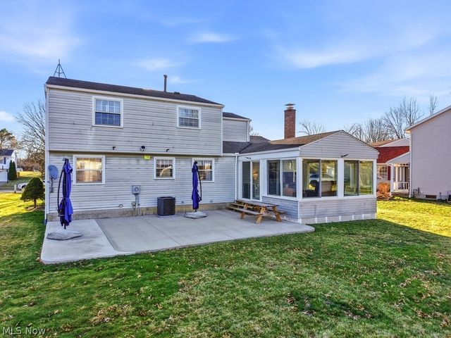 5518 Pond Court, Stow, OH 44224