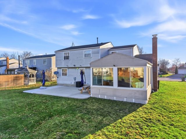 5518 Pond Court, Stow, OH 44224