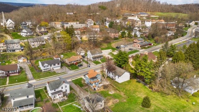 46 E Main St, Sussex Boro, NJ 07461