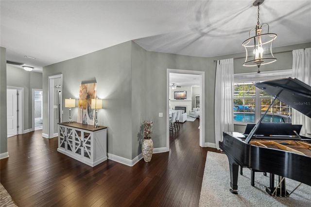 6810 LUANA LANE, Seffner, FL 33584