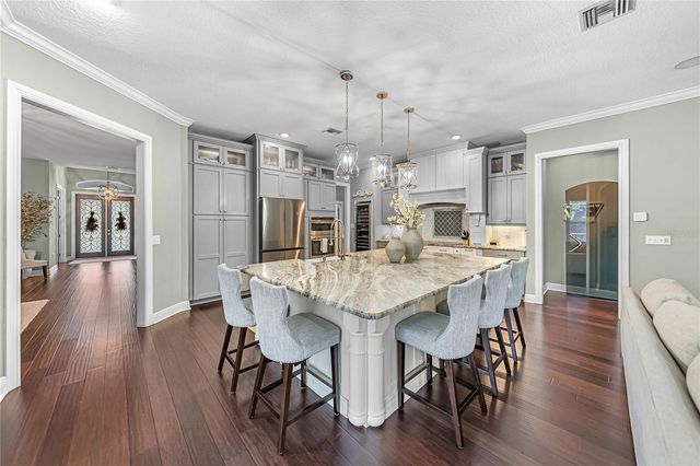 6810 LUANA LANE, Seffner, FL 33584