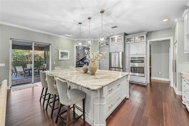 6810 LUANA LANE, Seffner, FL 33584