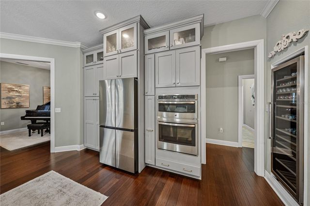 6810 LUANA LANE, Seffner, FL 33584