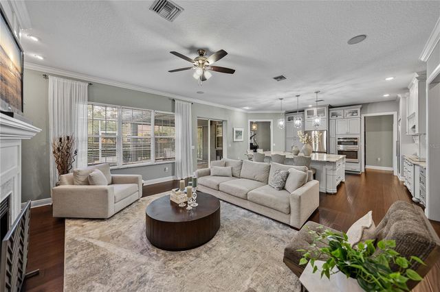 6810 LUANA LANE, Seffner, FL 33584