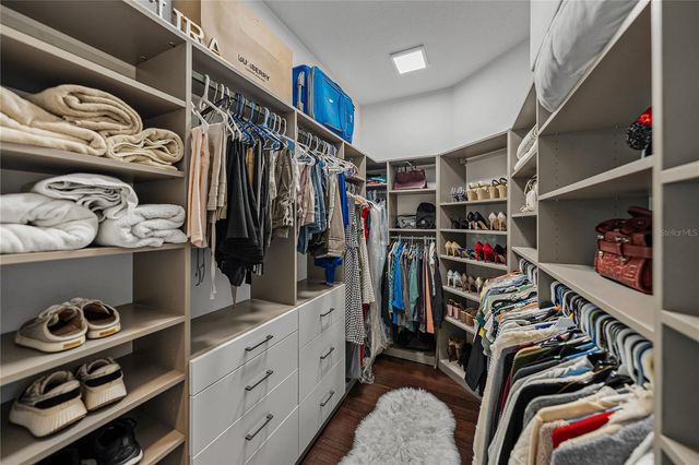 6810 LUANA LANE, Seffner, FL 33584