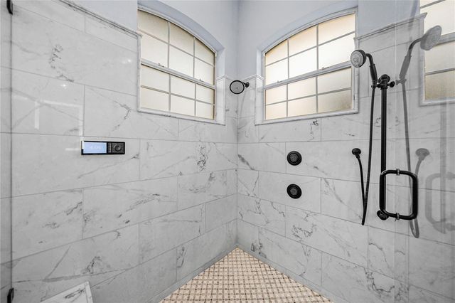 6810 LUANA LANE, Seffner, FL 33584