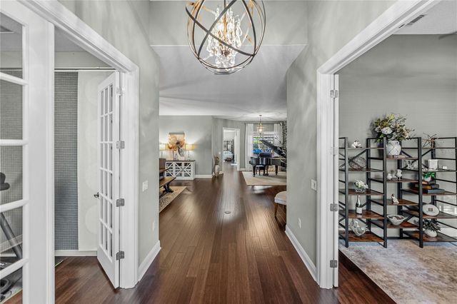 6810 LUANA LANE, Seffner, FL 33584